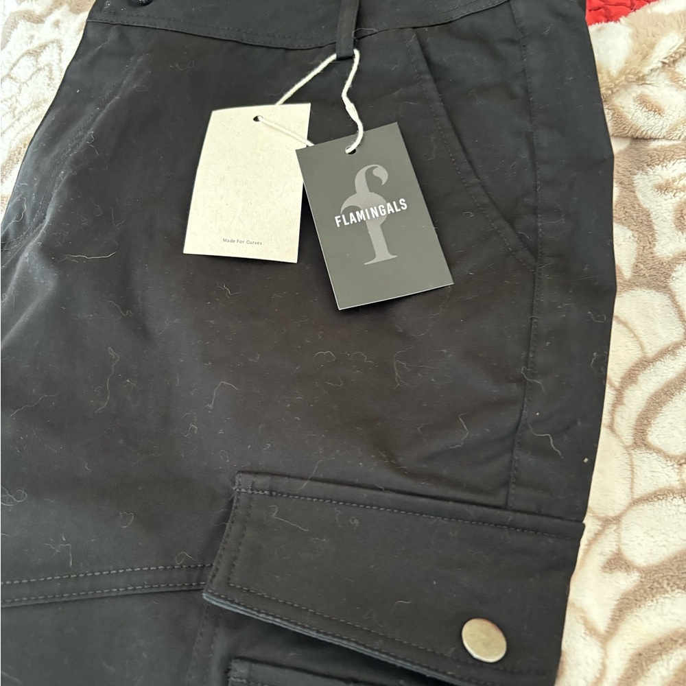 NET Woman’s cargo shorts